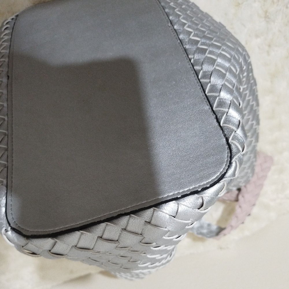 Ilse Jacobsen Reversible Braided Tote Bag - Picture 8 of 11